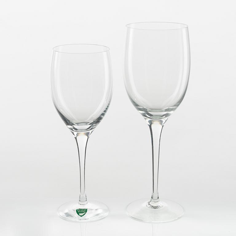 Orrefors, glasservis, 57 delar, 1900-talets senare del.
