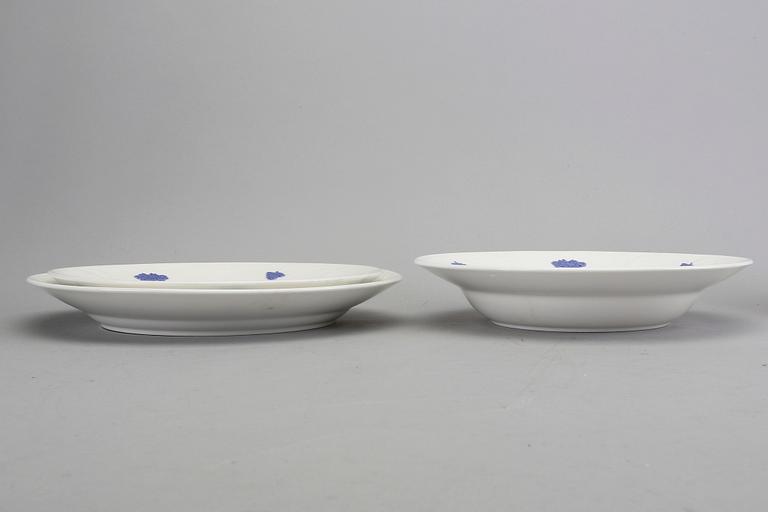 Servis 44 dlr "Blå Blom" Gustavsberg 1900-talets andra hälft porslin.