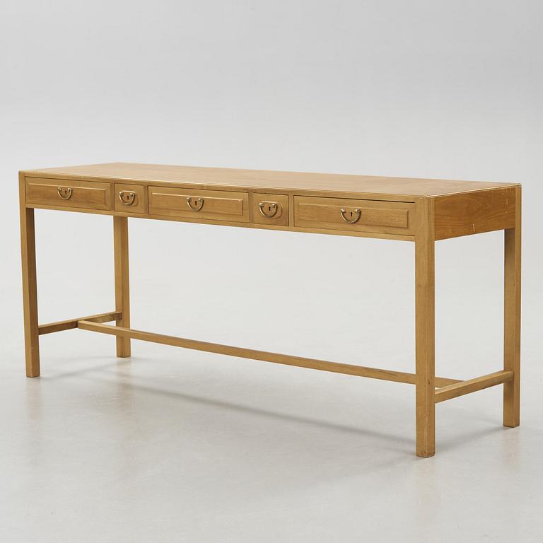 A Josef Frank mahogany sideboard for Svenskt Tenn, model 821.