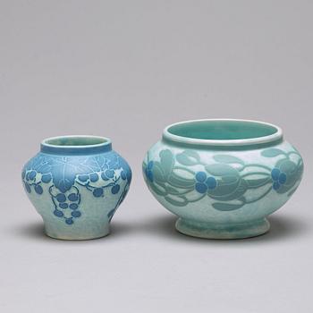 ELSA ENGESTRÖM samt JOSEF EKBERG, bordslampa och 2 skålar, Gustafsberg 1911 och 1914.