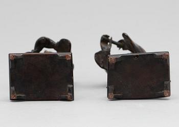 FIGURINER, 2 st, brons, Kina, 1900-tal.