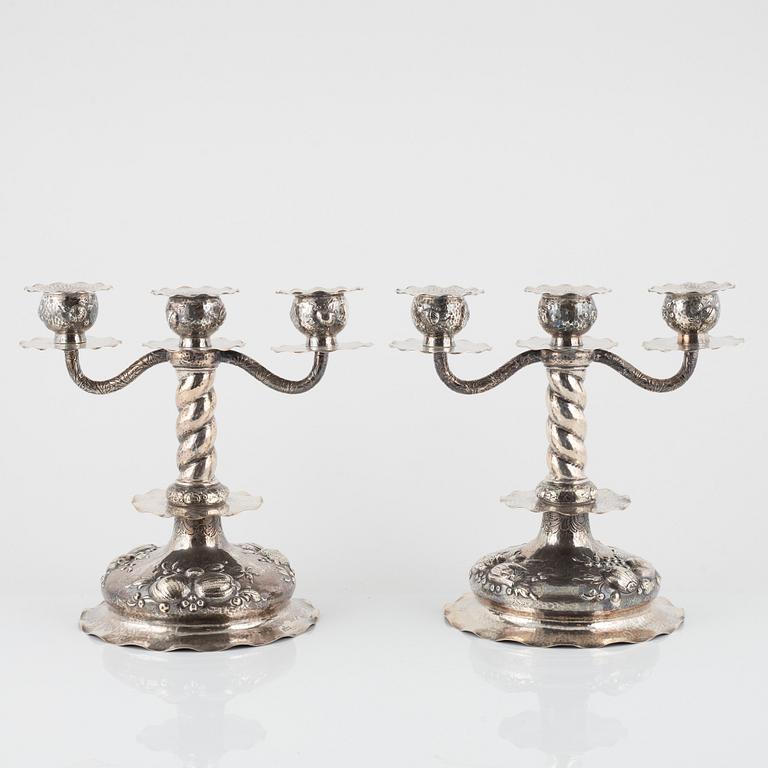 Kandelabrar, ett par, silver, barockstil, CG Hallberg, Stockholm, 1928.