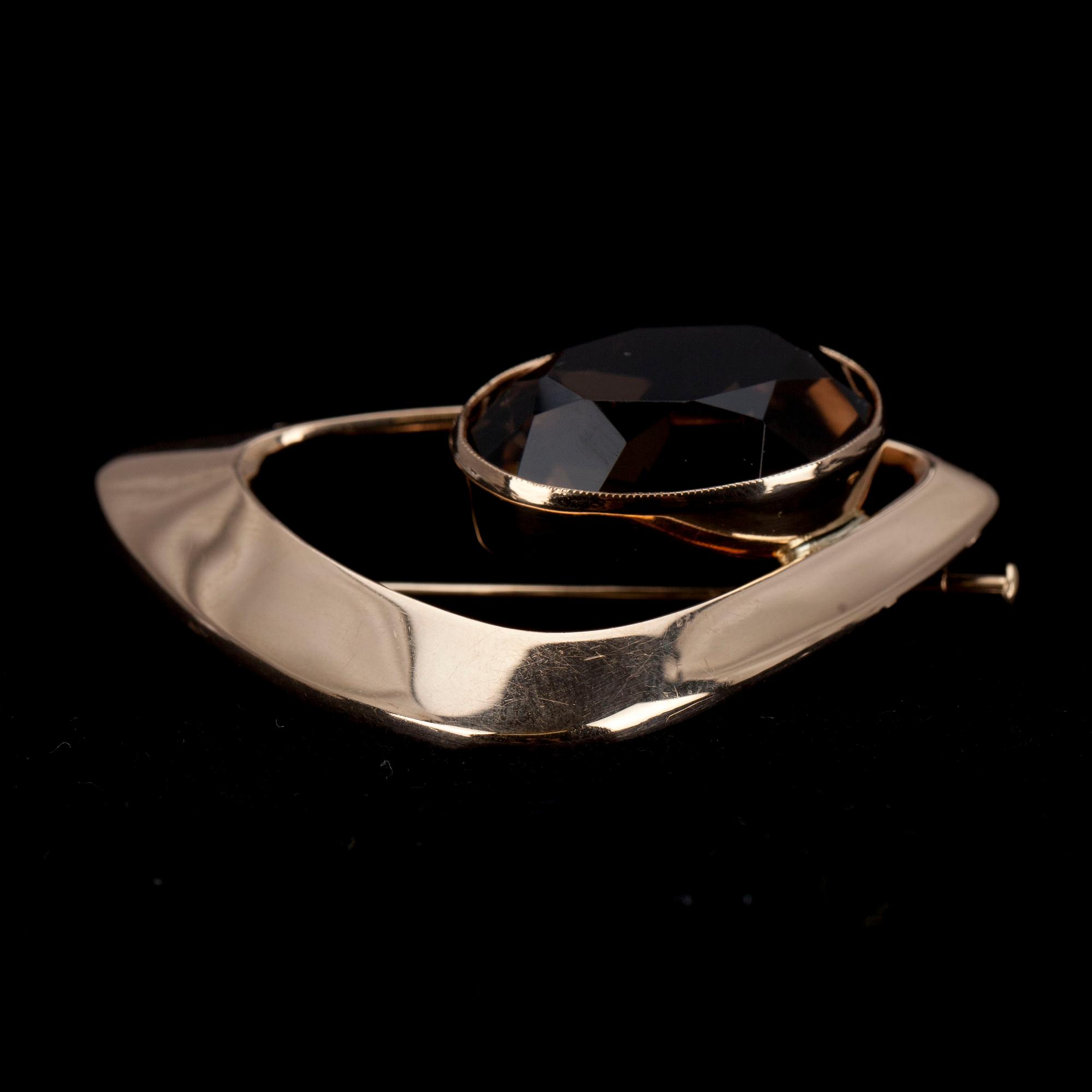 BROSCH, guld 14K, rökkvarts, Alppikulta 1967. Vikt 7,5 g.
