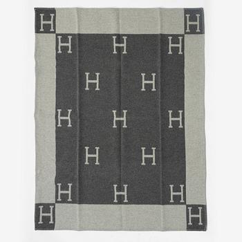 Hermès, a wool and cachmere mix 'Avalon' blanket.