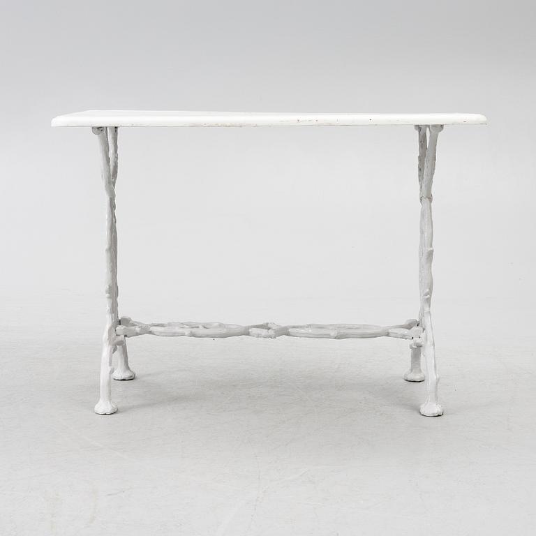 Trädgårdsbord, tidigt 1900-tal.