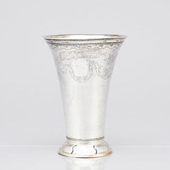A Swedish 18th Century silver beaker, possibly Mikael Sedelin (1788-1807 (1809)), Sundvall 1794.
