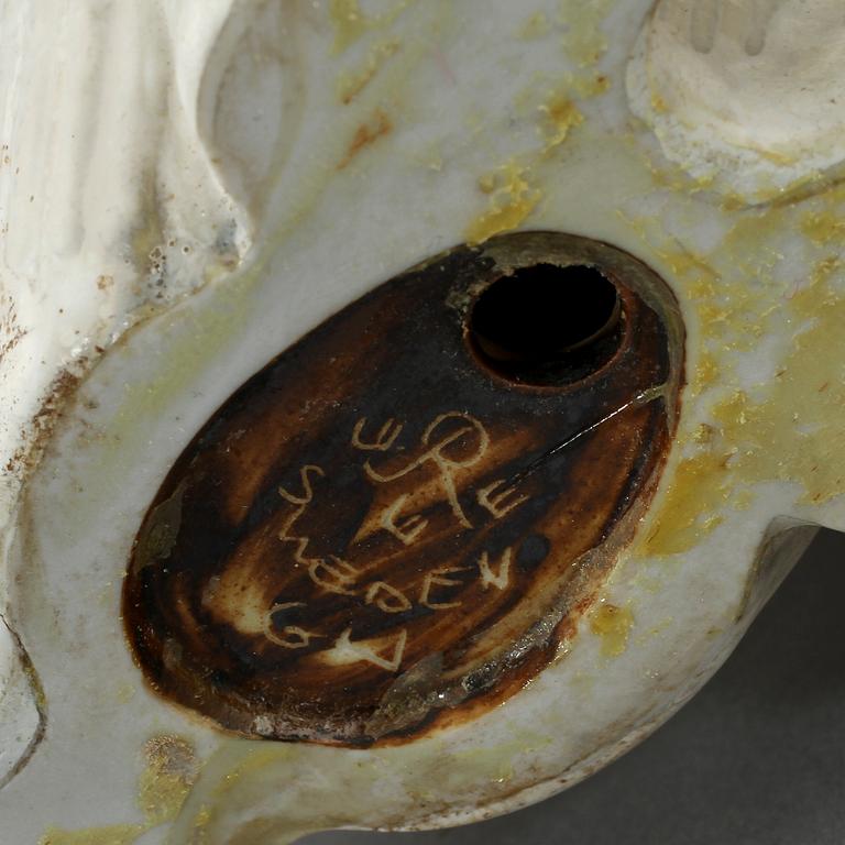 FIGURIN, stengods, Gunnar Nylund, Rörstrand, 1900-tal.