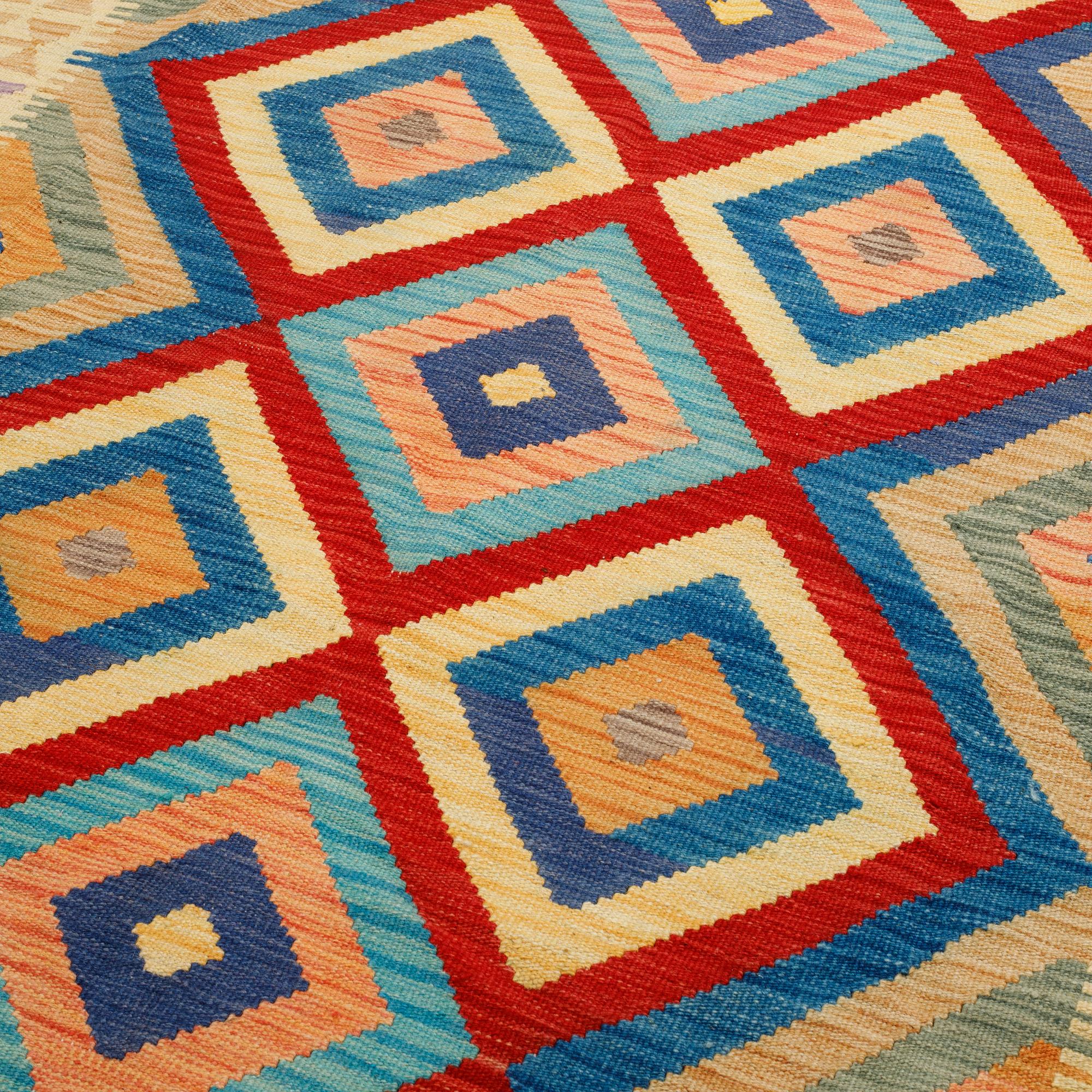 A carpet, kilim, 226 x 171 cm.