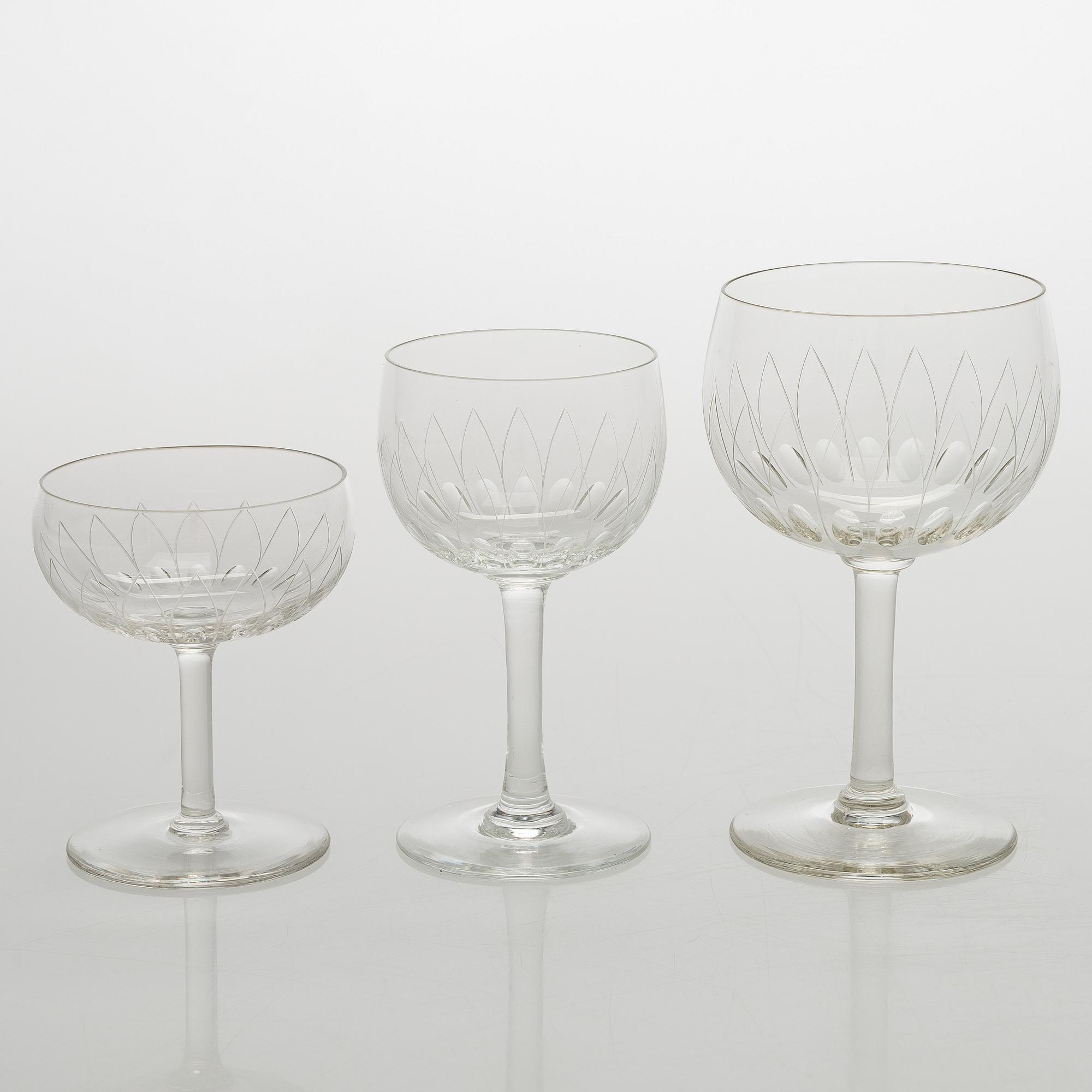 Göran Hongell, glasservis, 52 delar, "Kilta". Iittala, i produktion 1947-1966.