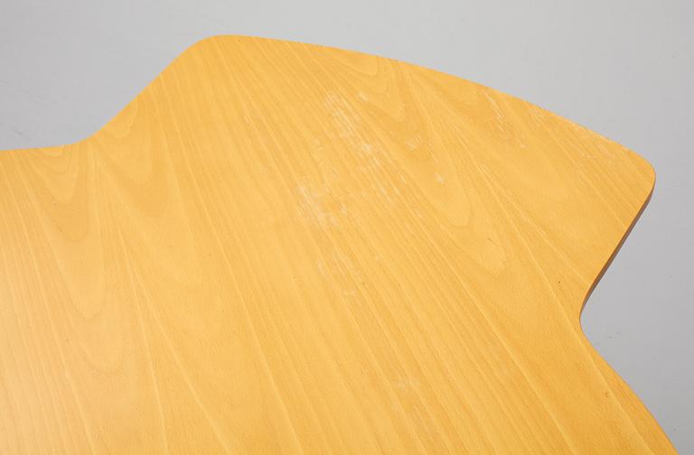 Bruno Mathsson, a 'Kuggen' table, Bruno Mathsson International.