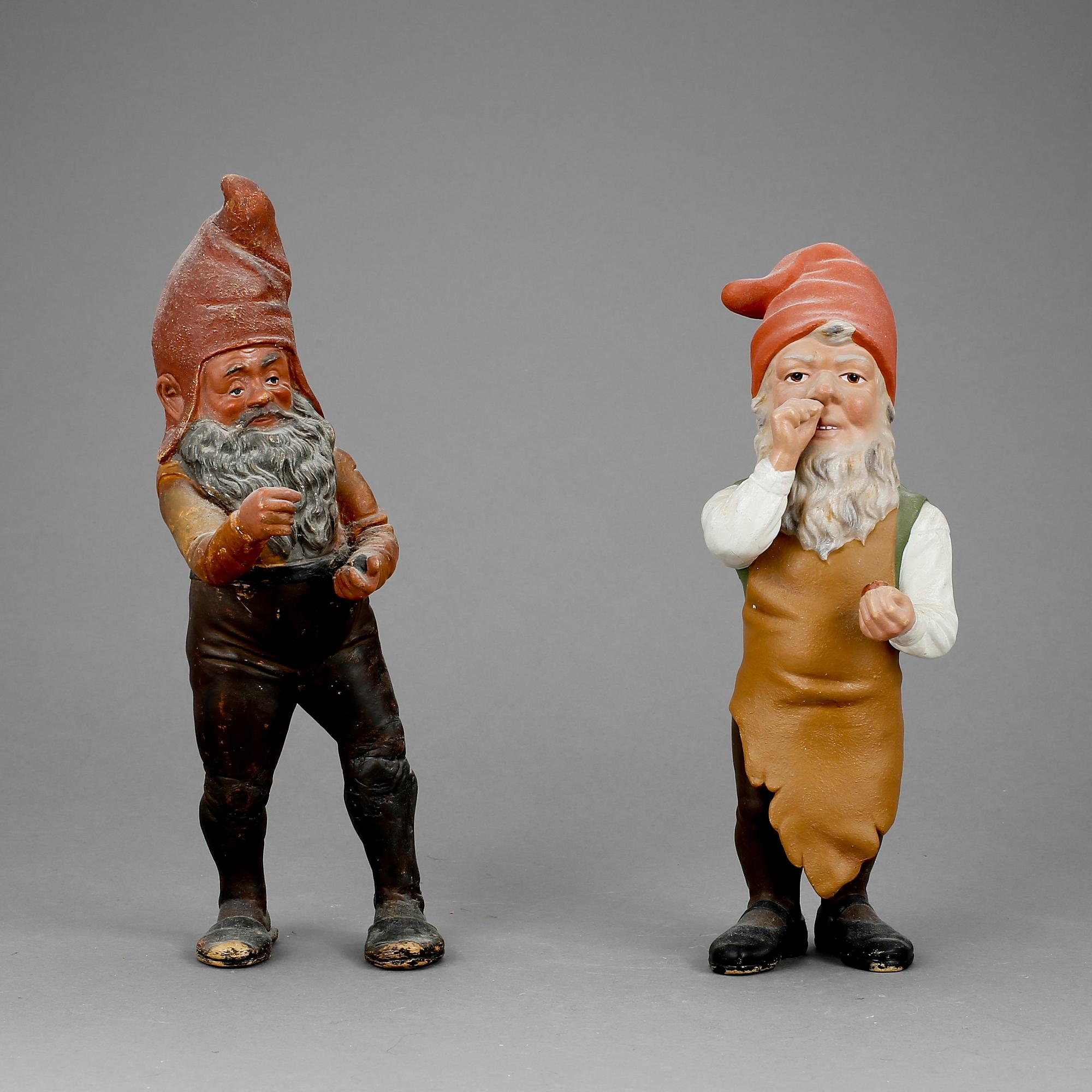 FIGURINER, 2 st, keramik, 1900-tal.