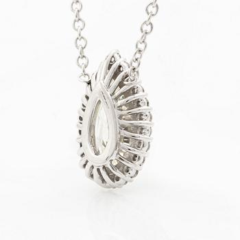 Collier 18K vitguld med droppslipad diamant, medföljande GIA report.