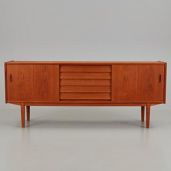 NILS JONSSON, sideboard, "Trio", Troeds, Bra Bohag, Bjärnum, 1900-talets andra hälft.