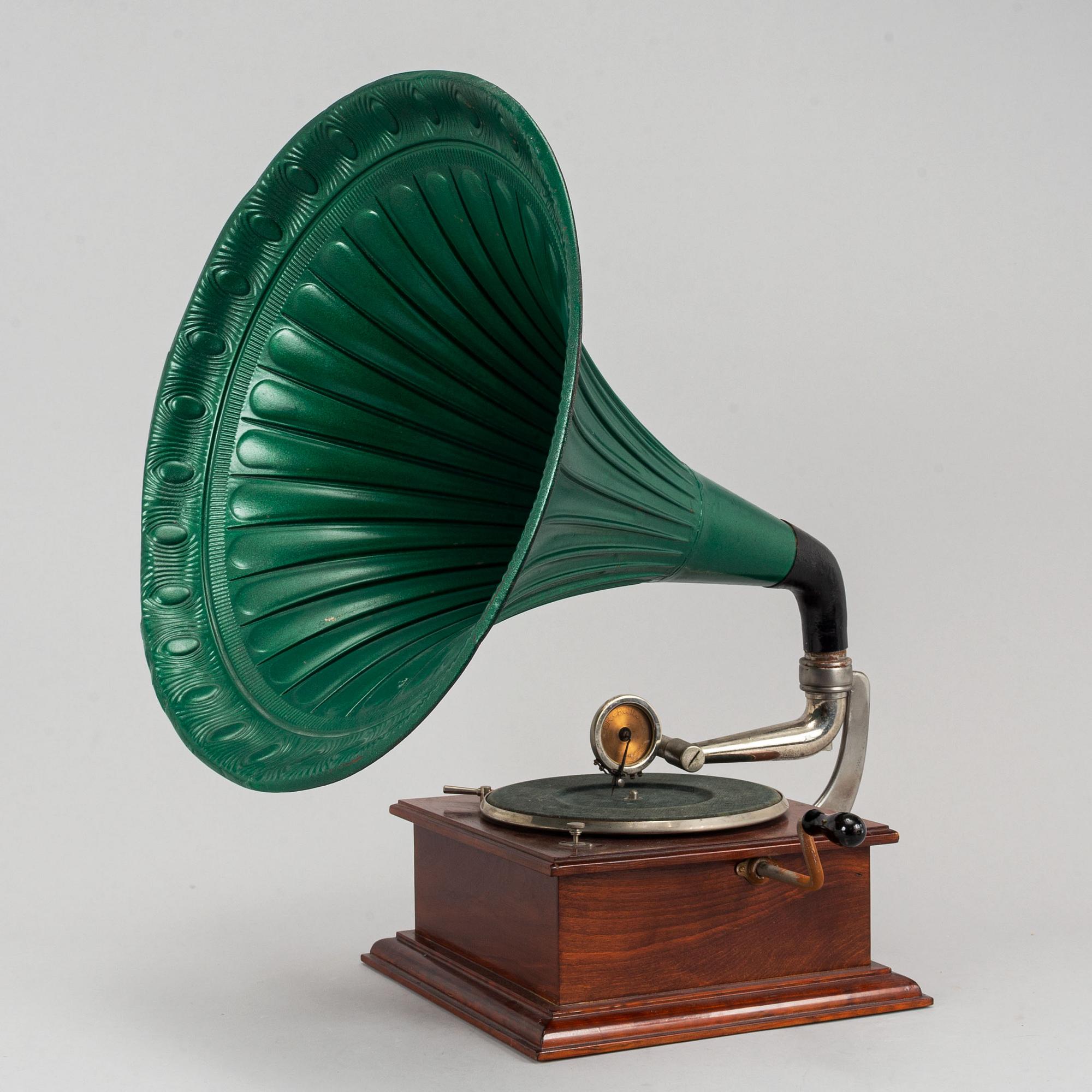 A gramophone, early 20th Century.