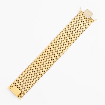 18K gold three coloured bracelet, Vicenza, Italy.