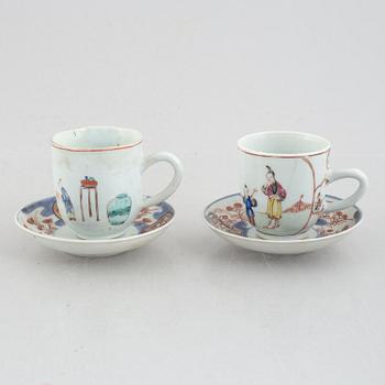 A group of 11 Chinese export porcelain pieces, Qing dynasty, 18th century.