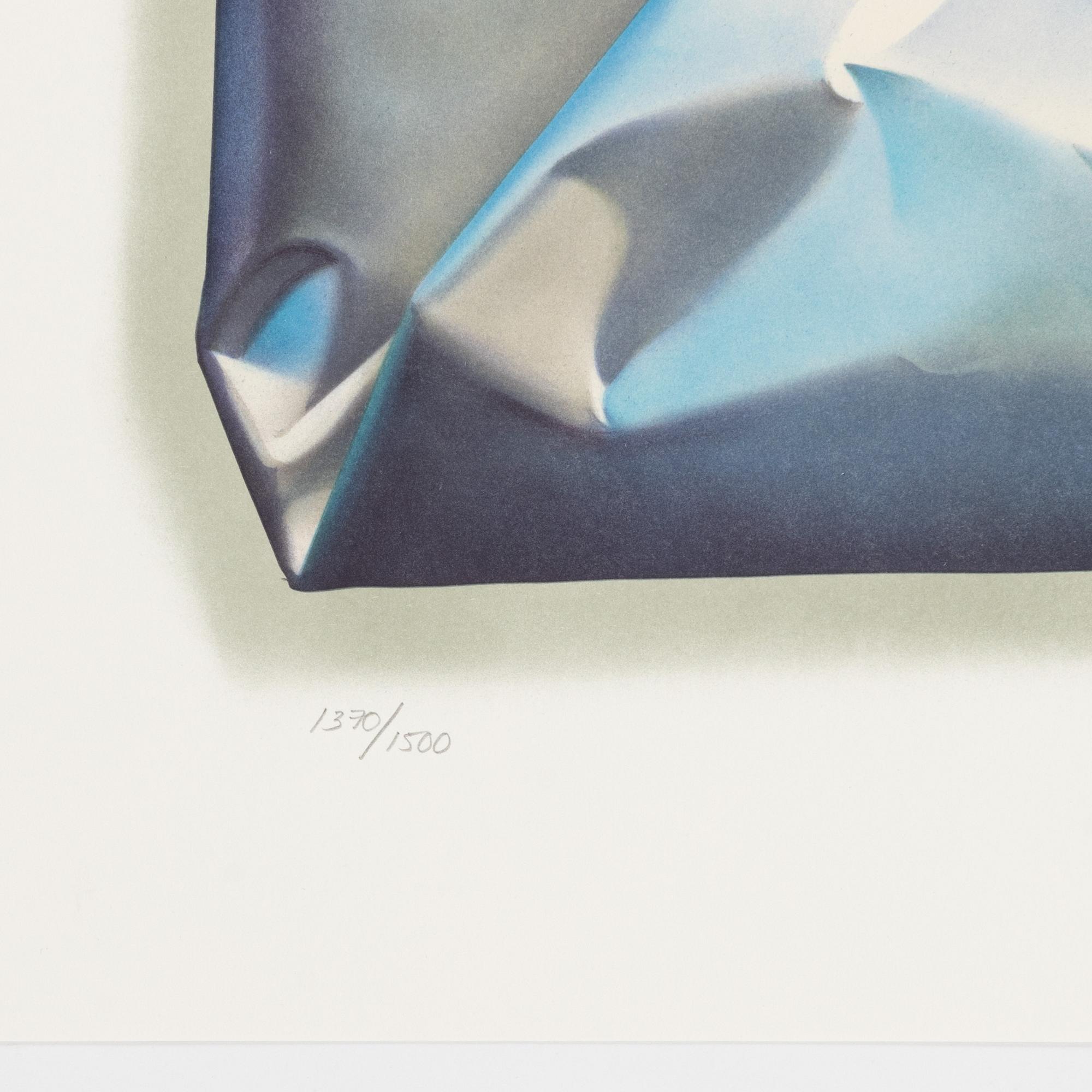 Yrjö Edelmann, "Packed blue and grey heaven".