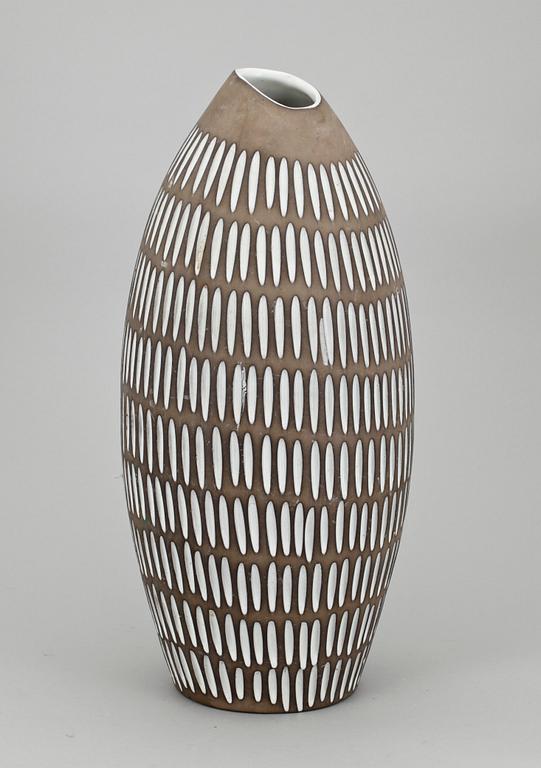 VAS, keramik "Negro", nr 2137, Ingrid Atterberg, Upsala Ekeby, 1950-60-tal.