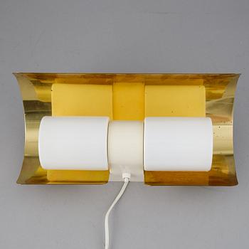 Hans-Agne Jakobsson, a brass wall lamp, model V400, Markaryd, second half of the 20th century.
