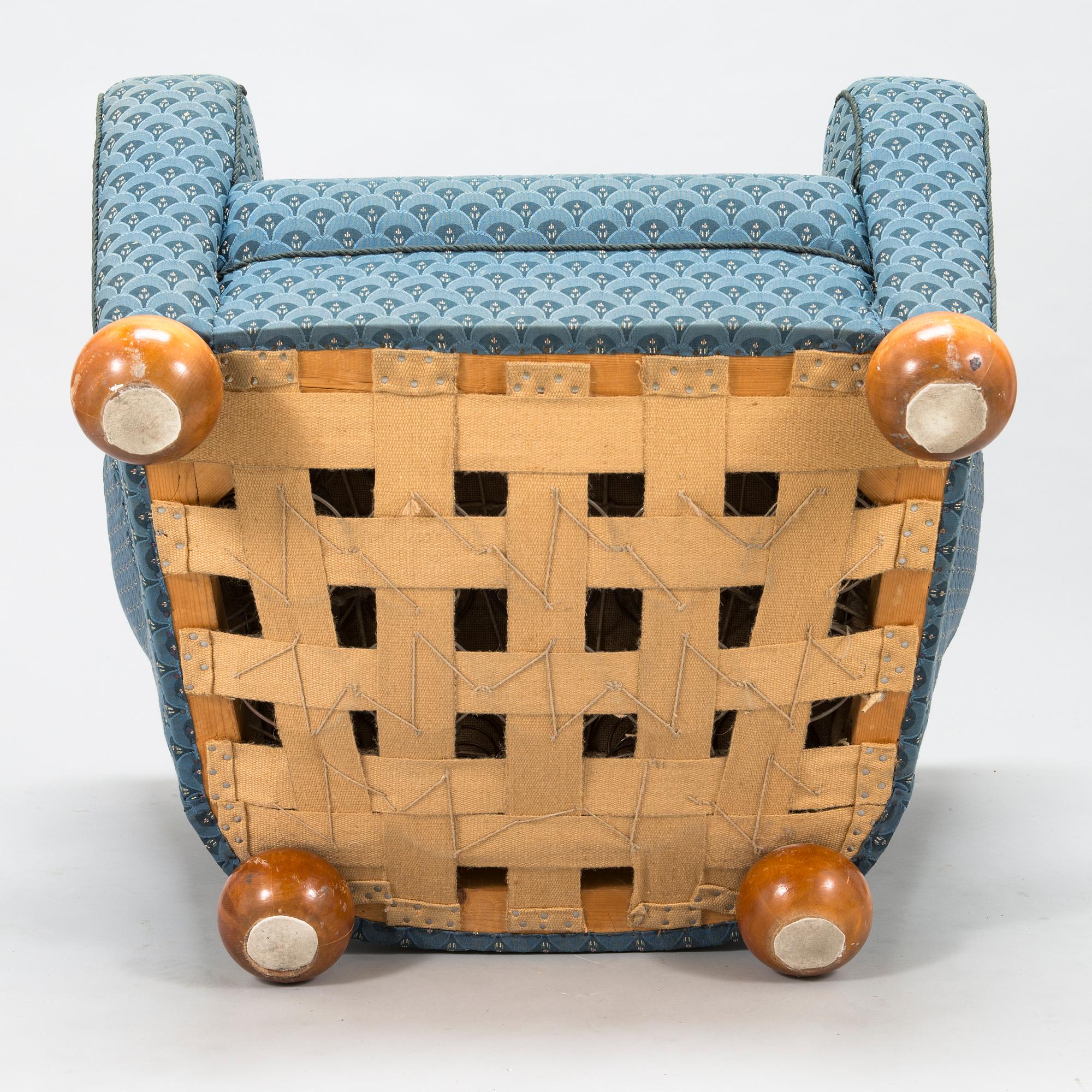 MÄRTA BLOMSTEDT, an 'Aulanko-model' armchair. Designed in 1939.