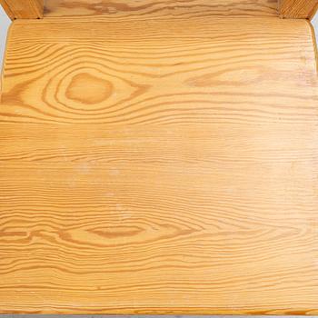 Stolar, 8 st, ”Gotlandsstolen”, Levide snickeri, Gotland.