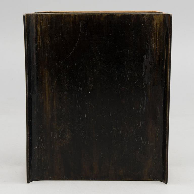 Alvar Aalto, A 1930s '75' table for O.Y. Huonekalu-ja Rakennustyötehdas A.B, Finland.