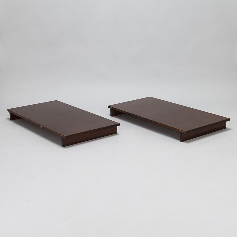 Matbord, regency-stil och stolar 10 st, empire-stil, 1900-talets slut.