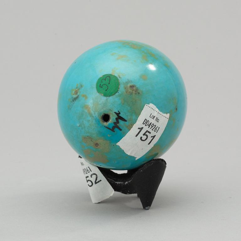 A Hans Hedberg faience egg and a box, Biot, France.