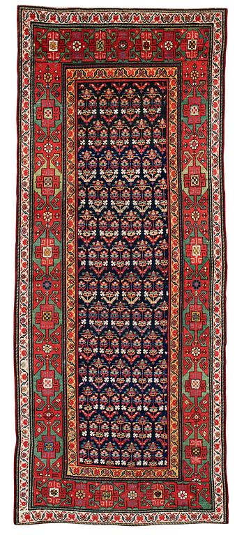 SEMI-ANTIQUE KARABAGH RUNNER. 264 x 108 cm.