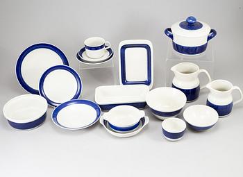 A Hertha Bengtson dinner service "Koka blå", Rörstrand, 20th Century. (52 pieces).