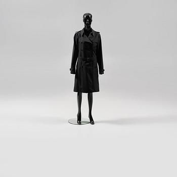 BURBERRY, trenchcoat.