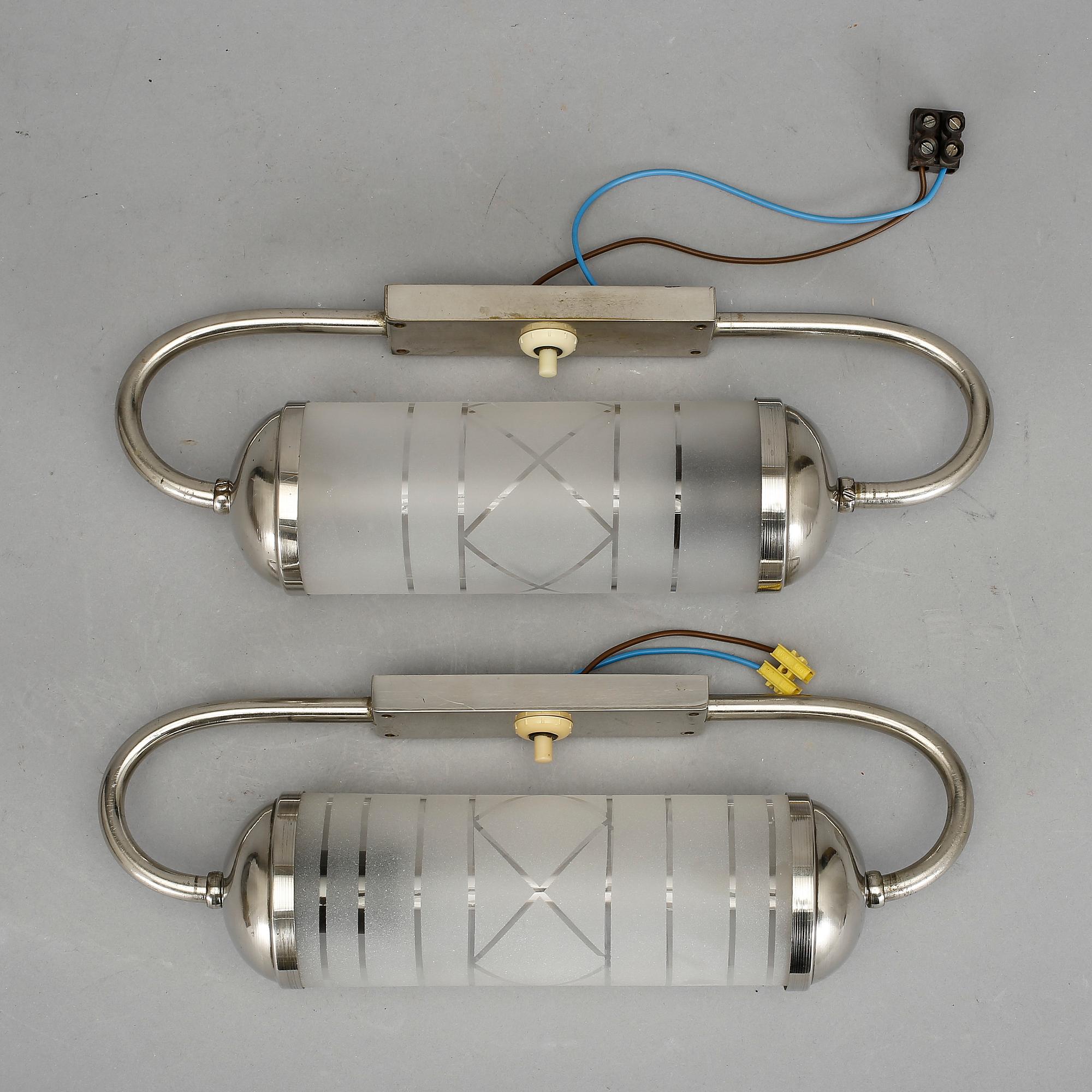 VÄGGLAMPOR, ett par,1930/40-tal.