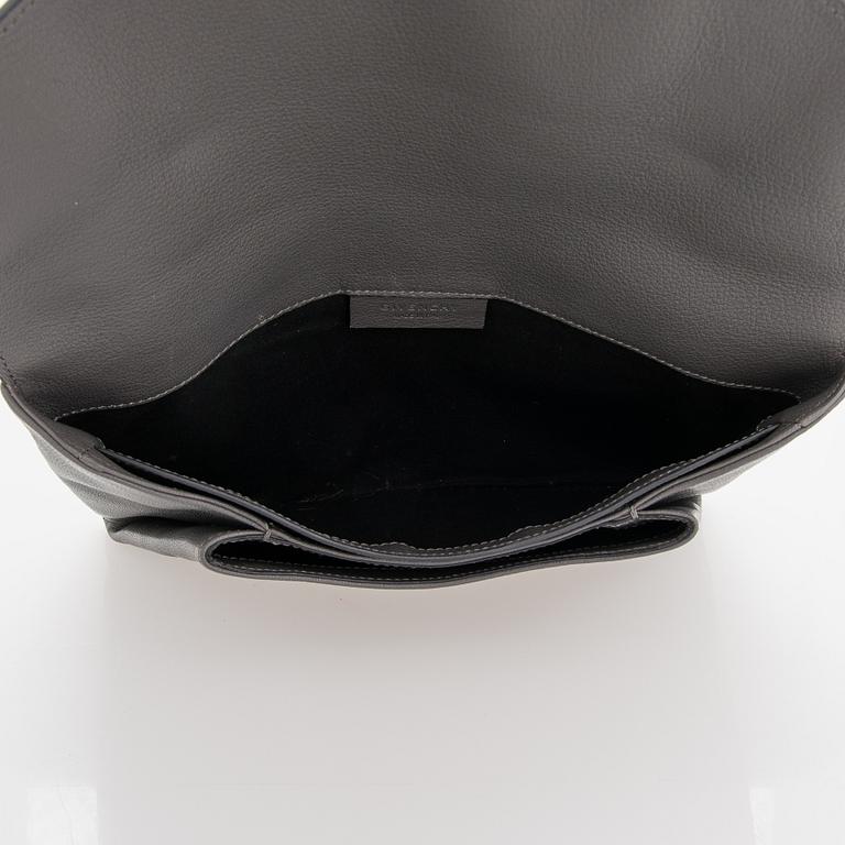 Givenchy, A 'Antigona' goat leather clutch.