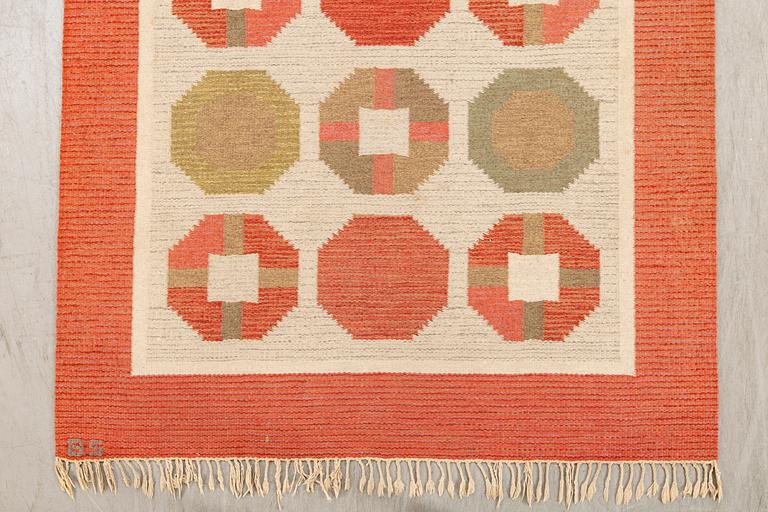 BIRGITTA SÖDERGREN, a signed flat weave carpet ca 240 x 160 cm.