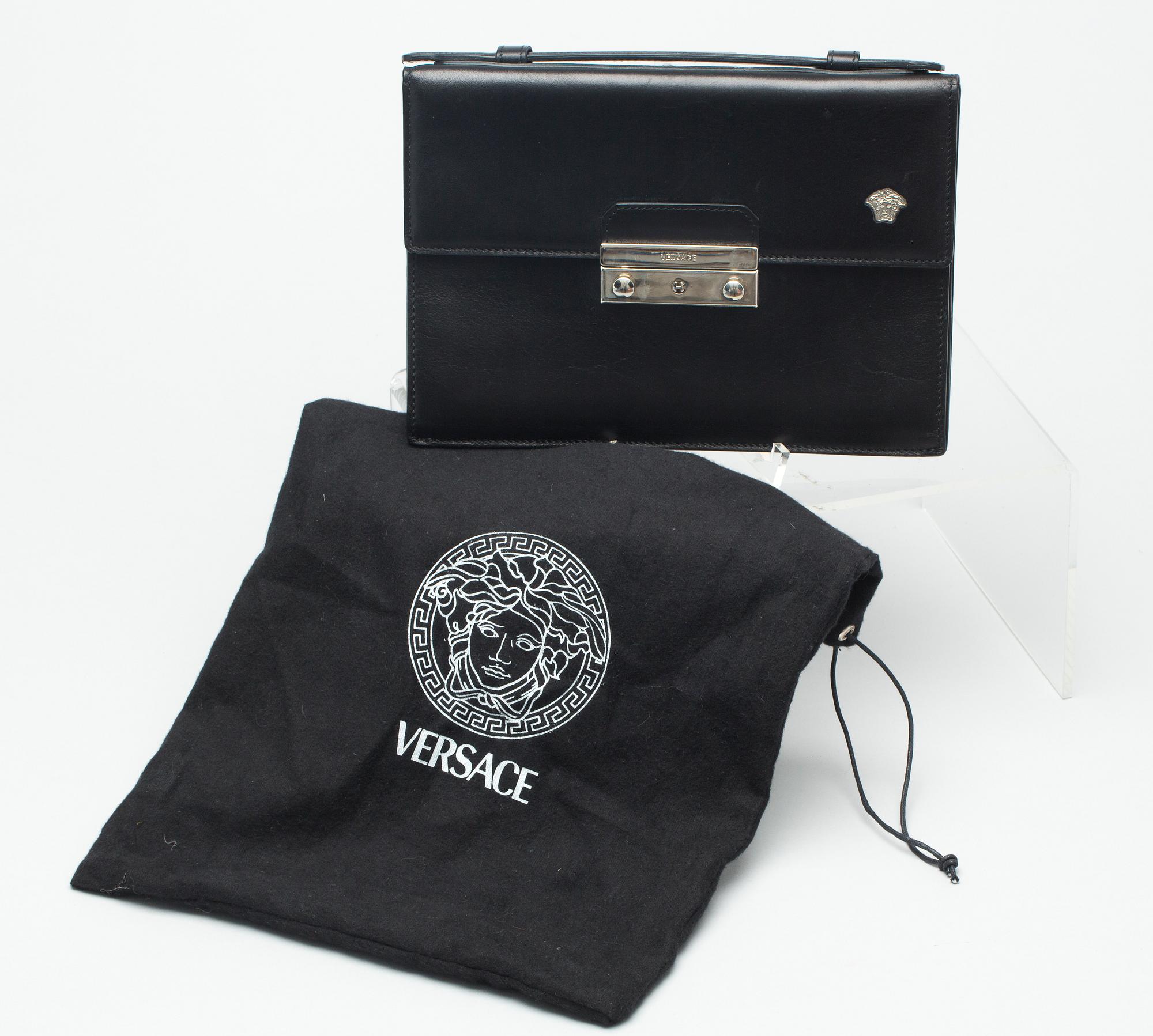 VÄSKA, Versace.