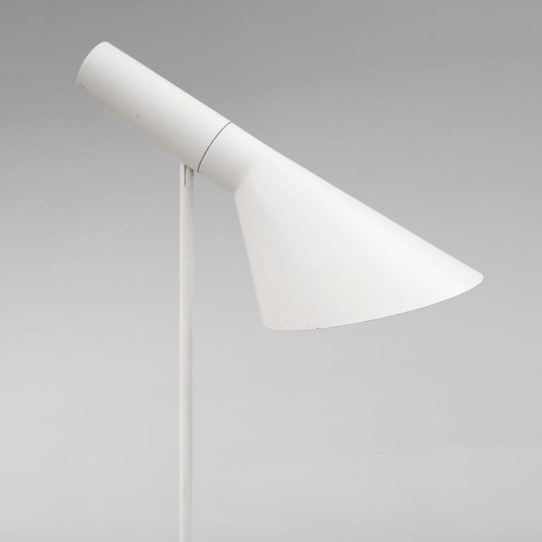 GOLVLAMPA, "AJ", Arne Jacobsen, Louis Poulsen, 1900-talets senare del.