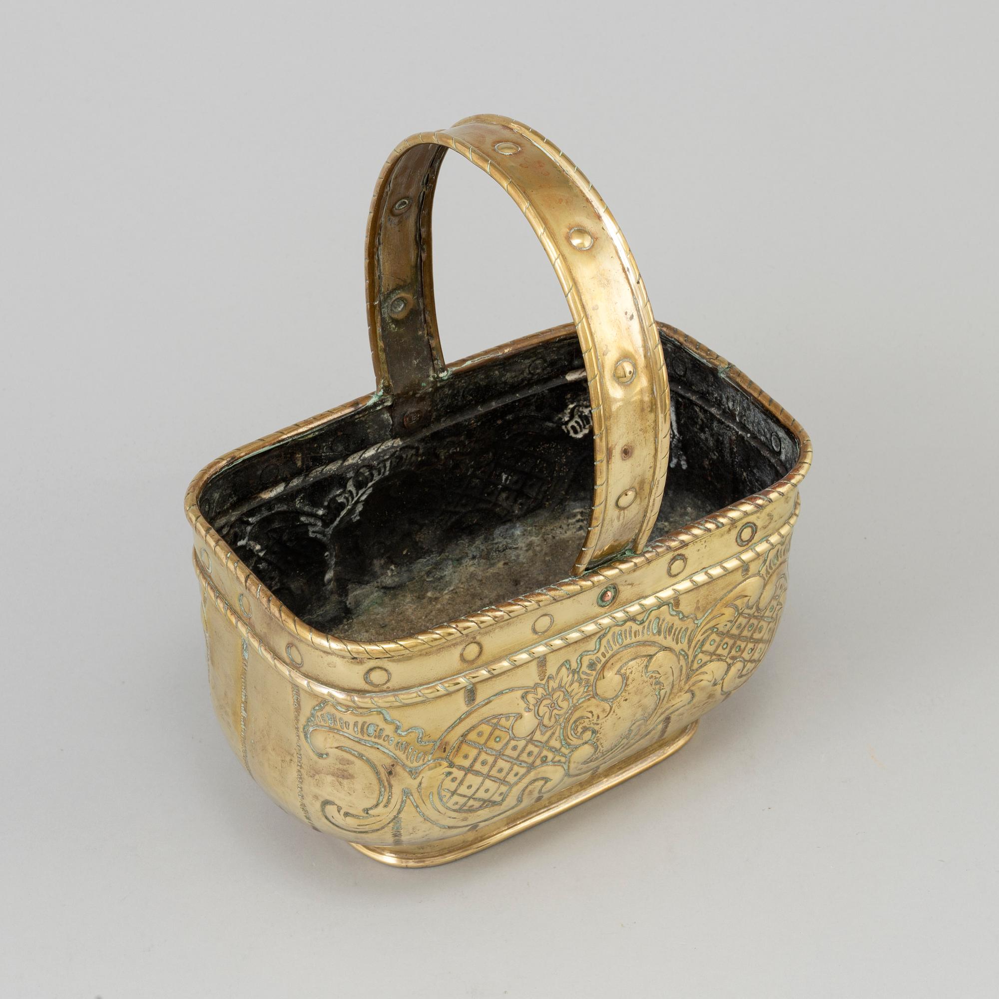 KORG, mässing, 1800-tal.