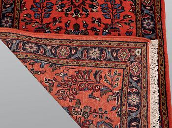 Gallerimatta, Sarouk, ca 393 x 84 cm.