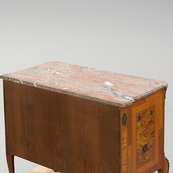 BYRÅ, Gustaviansk stil, 1920/30-tal.