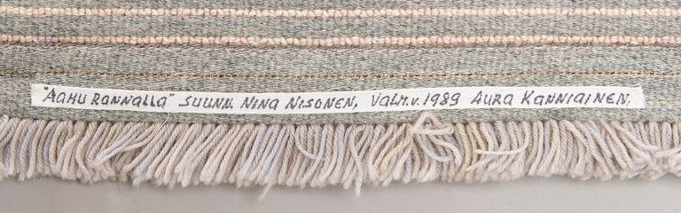 Nina Nisonen, rya, modell för Finska handarbetets vänner. Ca 100 x 125 cm.