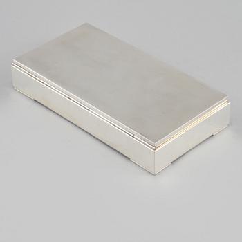 CIGARRSKRIN, sterlingsilver, importstämplat, 1900-talets andra hälft, total vikt 410 gram. .