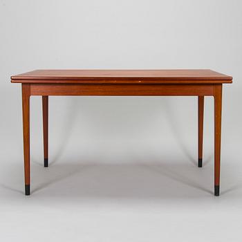 A mid 20th century dining table Niels O. Møller, J.L. Møllers Møbelfabrik, Denmark.