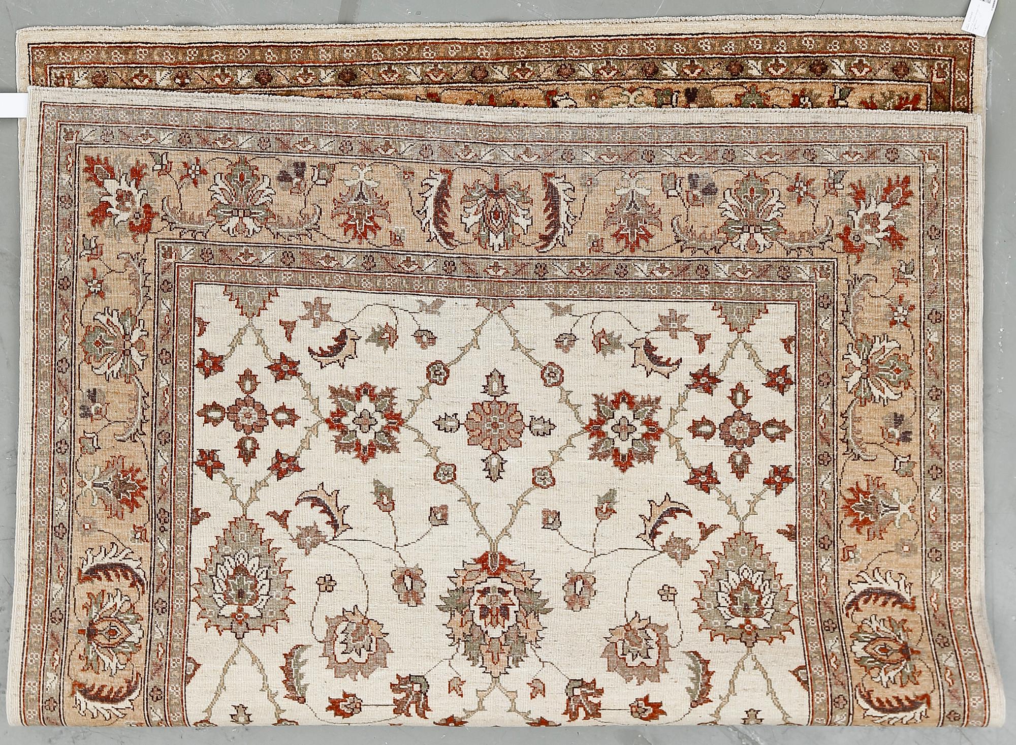 MATTA, Ziegler design. Ca 250x180 cm.