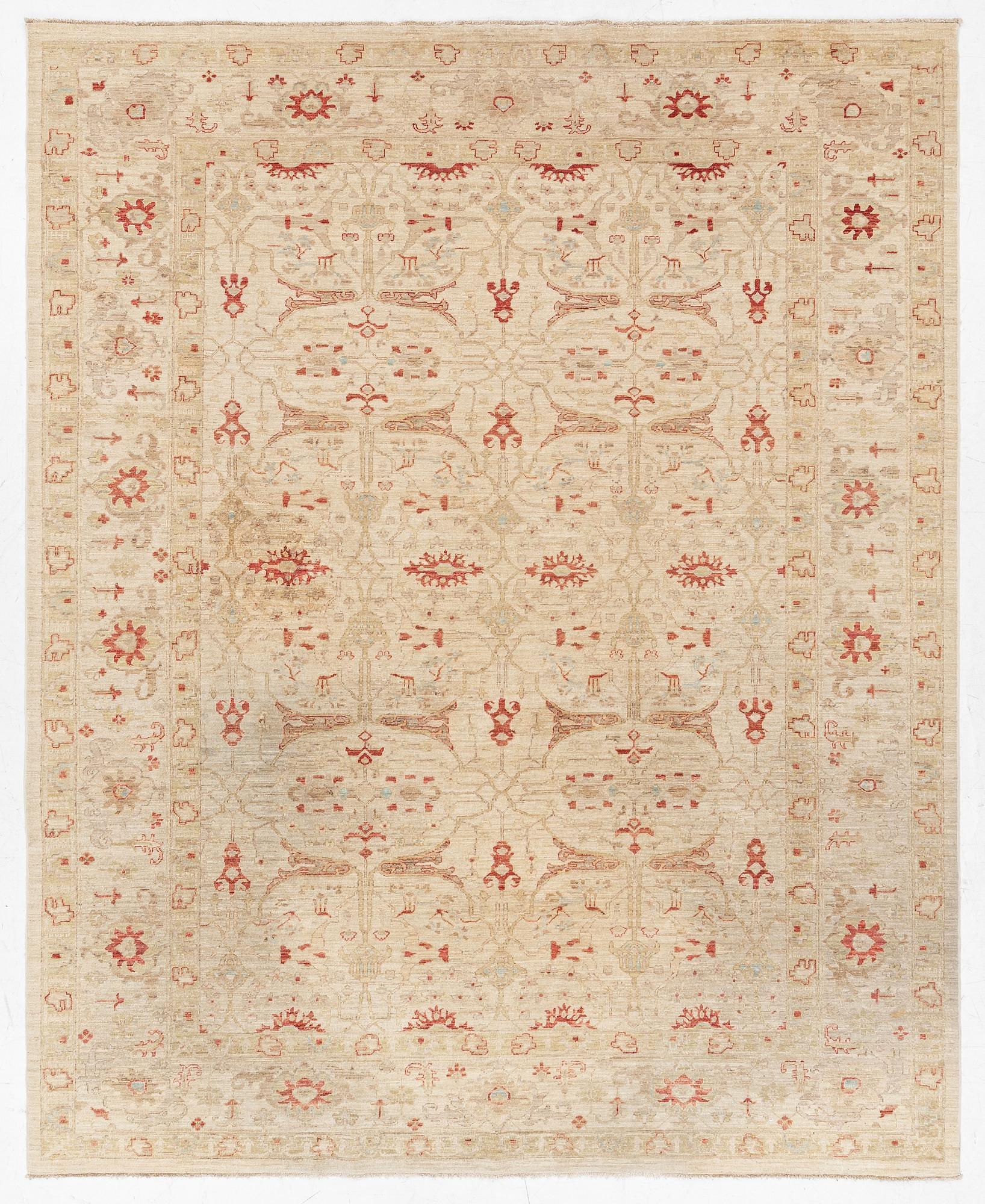 Carpet, Ziegler design, approx. 250 x 308 cm.