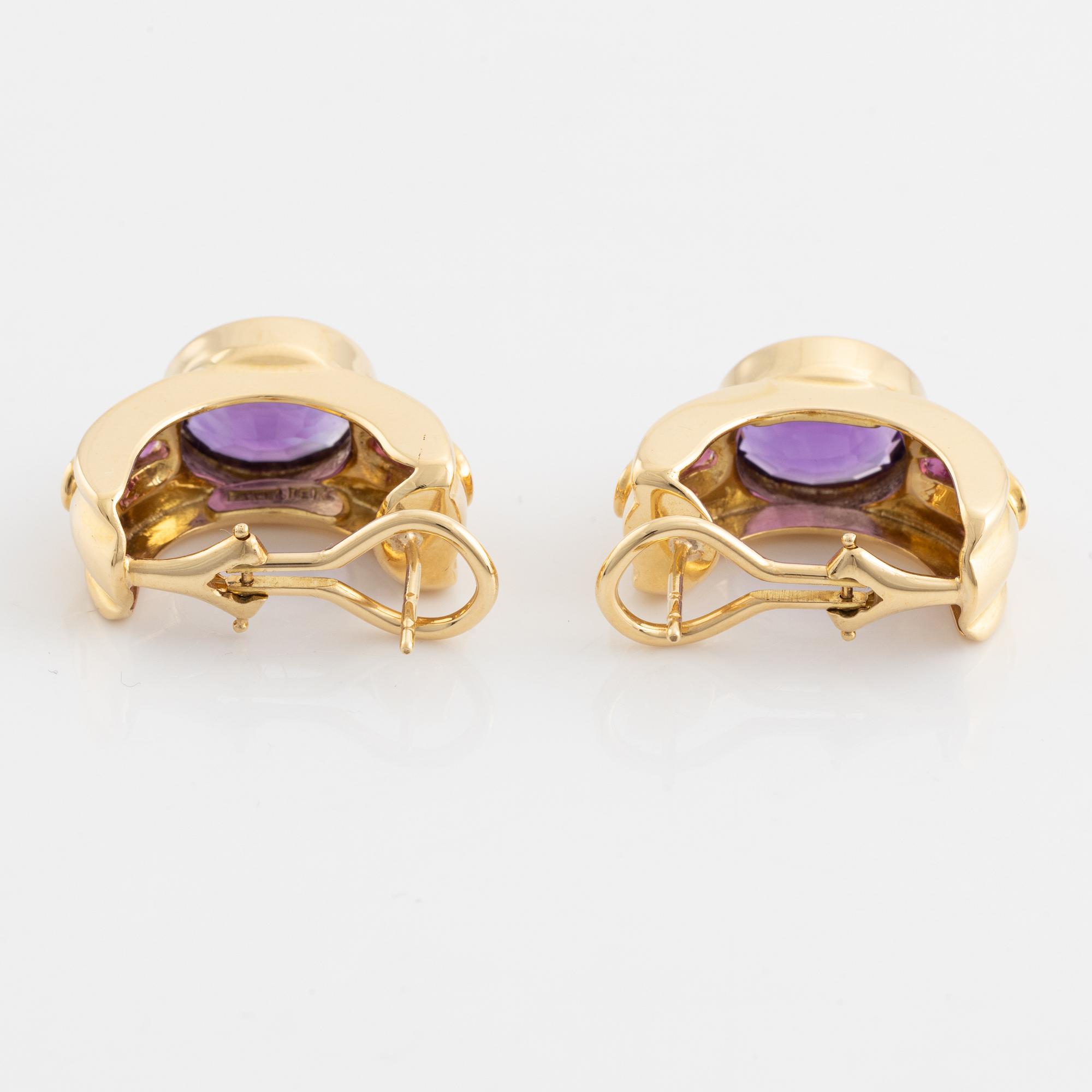 Örhängen ett par, Gucci, 18K guld med ametister och rubiner.