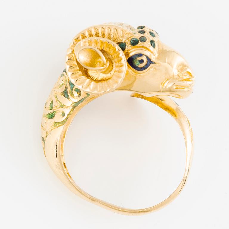 Ring, 18K guld och emalj, i form av vädur.