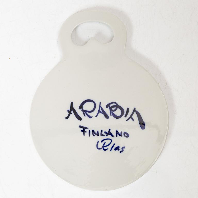 Ulla Procopé, porcelain service pieces "Valencia", Arabia, Finland (17 pieces).