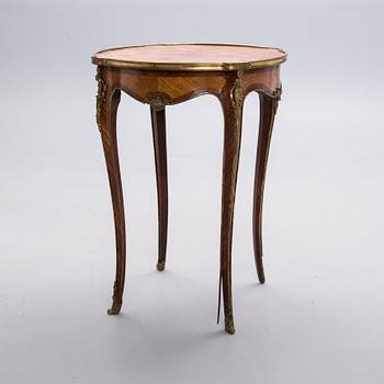 BORD, Louis XV-stil, Frankrike 1900-talets början.