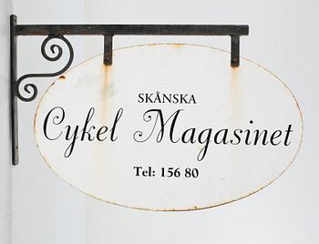 REKLAMSKYLT, smide och emaljerad plåt, 1900-talets andra hälft.