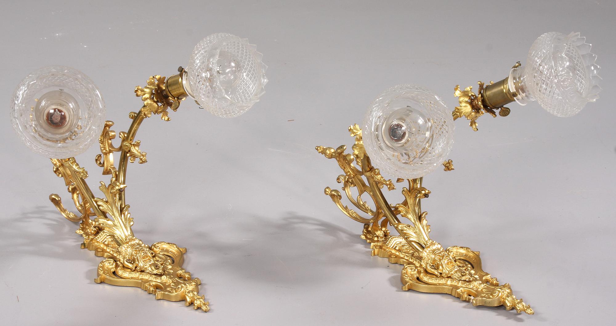 VÄGGLAMPETTER, ett par, Louis XV-stil, 1900-tal.